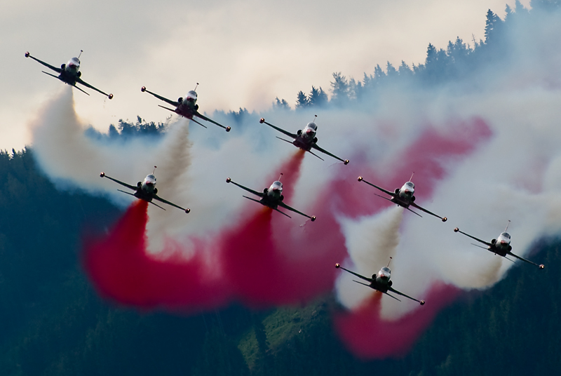 142_AirPower_Turkish Stars na Northrop F-5.jpg